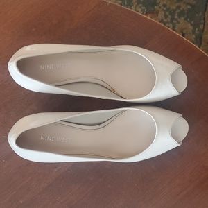 Women's, Size 8M, Cream colored, Nine West pumps